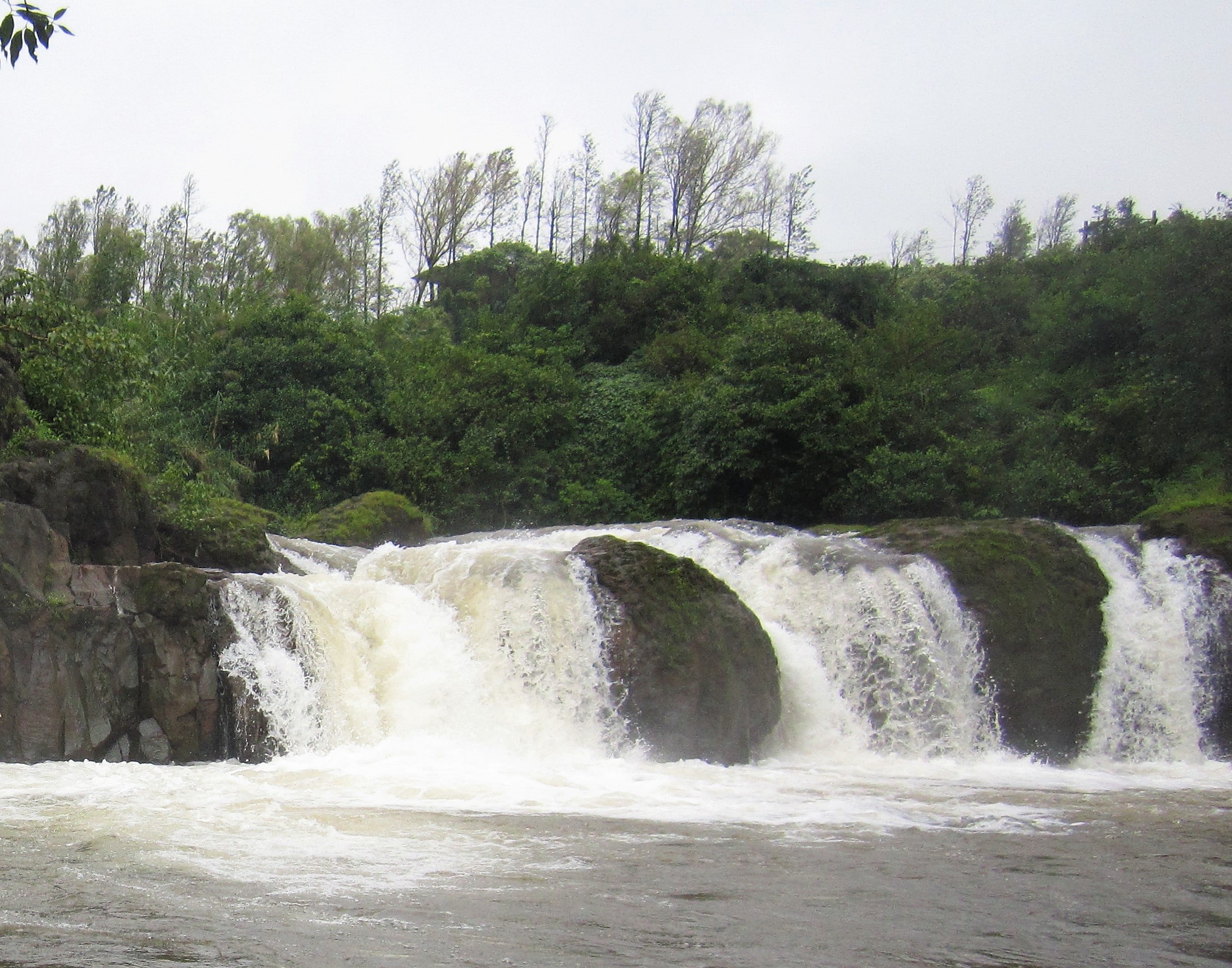Lingmala Waterfall